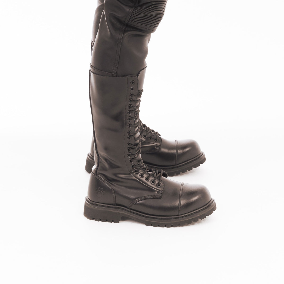 Prowler RED Leather 20 Hole Boot UK 12