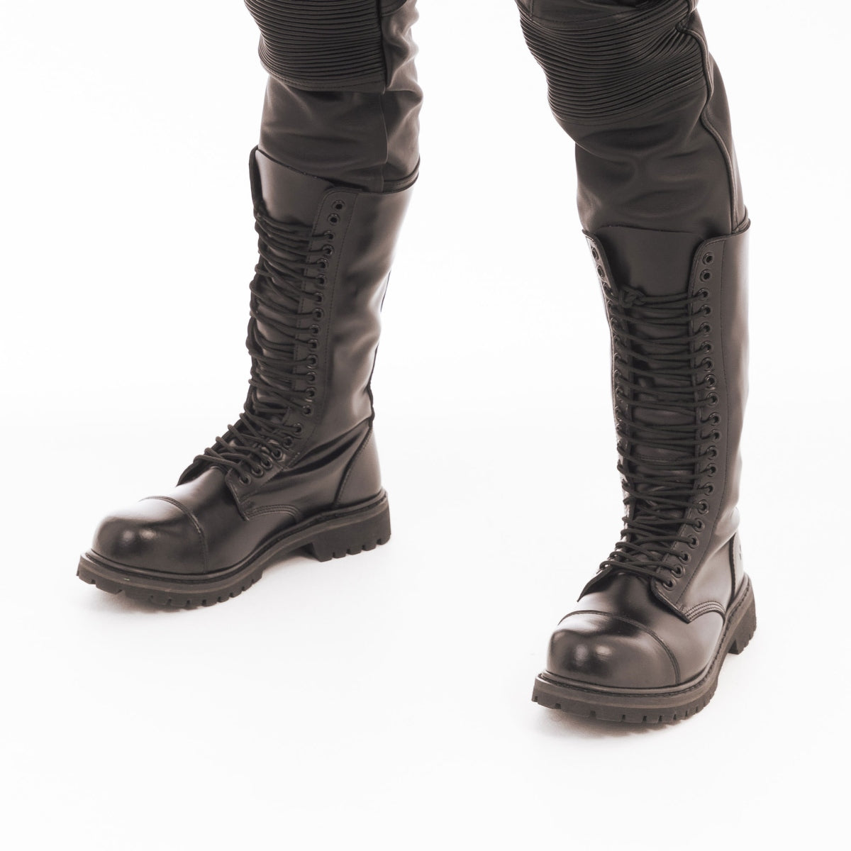 Prowler RED Leather 20 Hole Boot UK 11.5